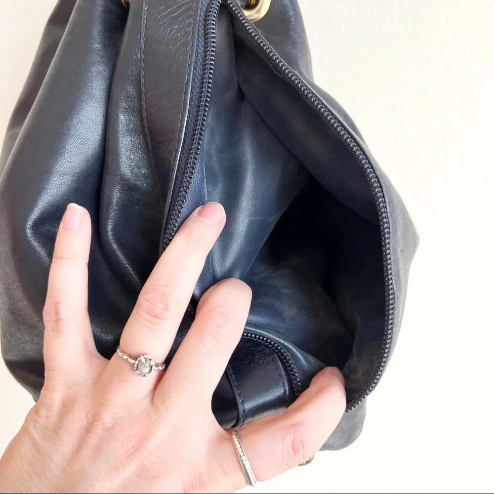 Aleda Firenze Drawstring Bucket Bag - Picture 5 of 14
